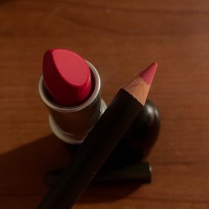 MAC RUBY WOO LIPSTICK AND LINER DUO ❤️